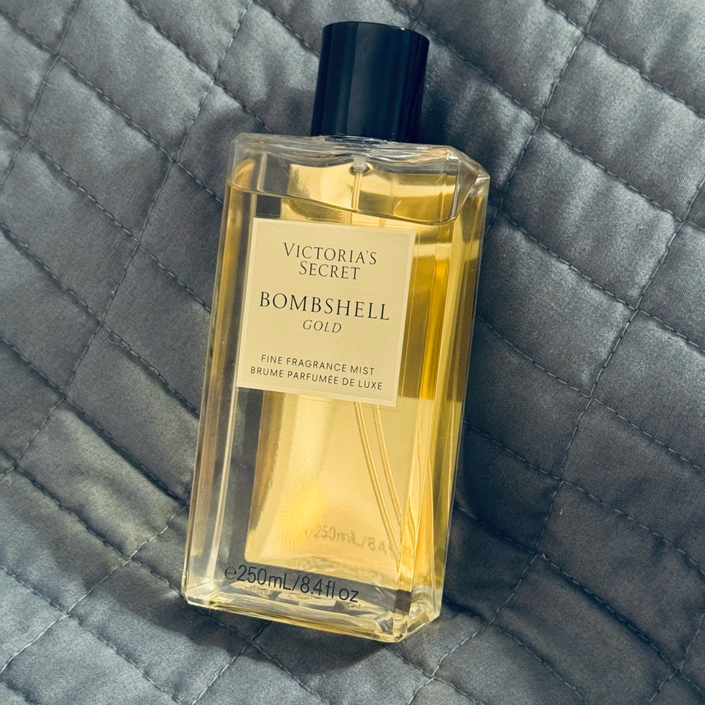Victoria's Secret Bombshell Gold Fragrance Mist